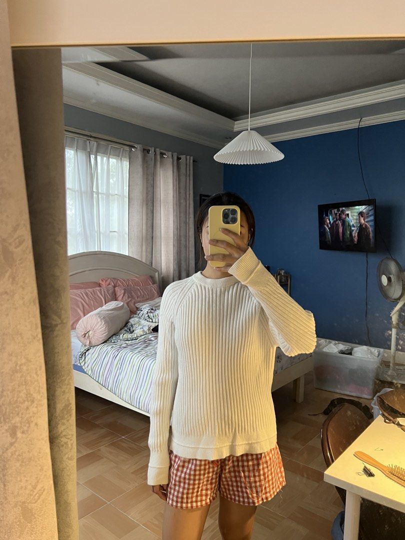 Mango Off-white ribbed knit sweater (Category: Longsleeves) located in Bulacan. Submitted by fallongallon (Listing ID 1467042801, Image 1). Description: - Color: Off-white - Style: Ribbed knit sweater with crew neckline and dropped shoulders - Fit: Comfortable with a straight hem - Material: Thick knit for extra warmth - Versatile: Easy to style with denim or skirts.
