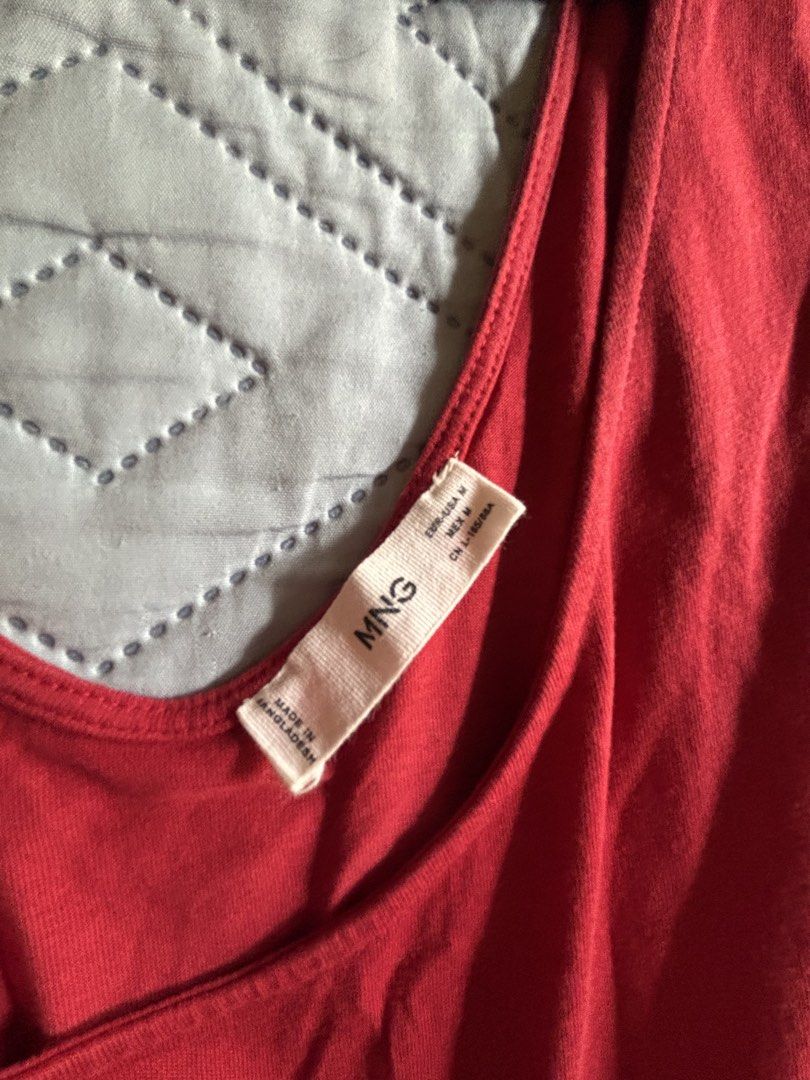 Mango red cotton dress (Category: Dresses) located in Calamba. Submitted by rache31 (Listing ID 1467001538, Image 2). Description: Mango red dress Cotton.
