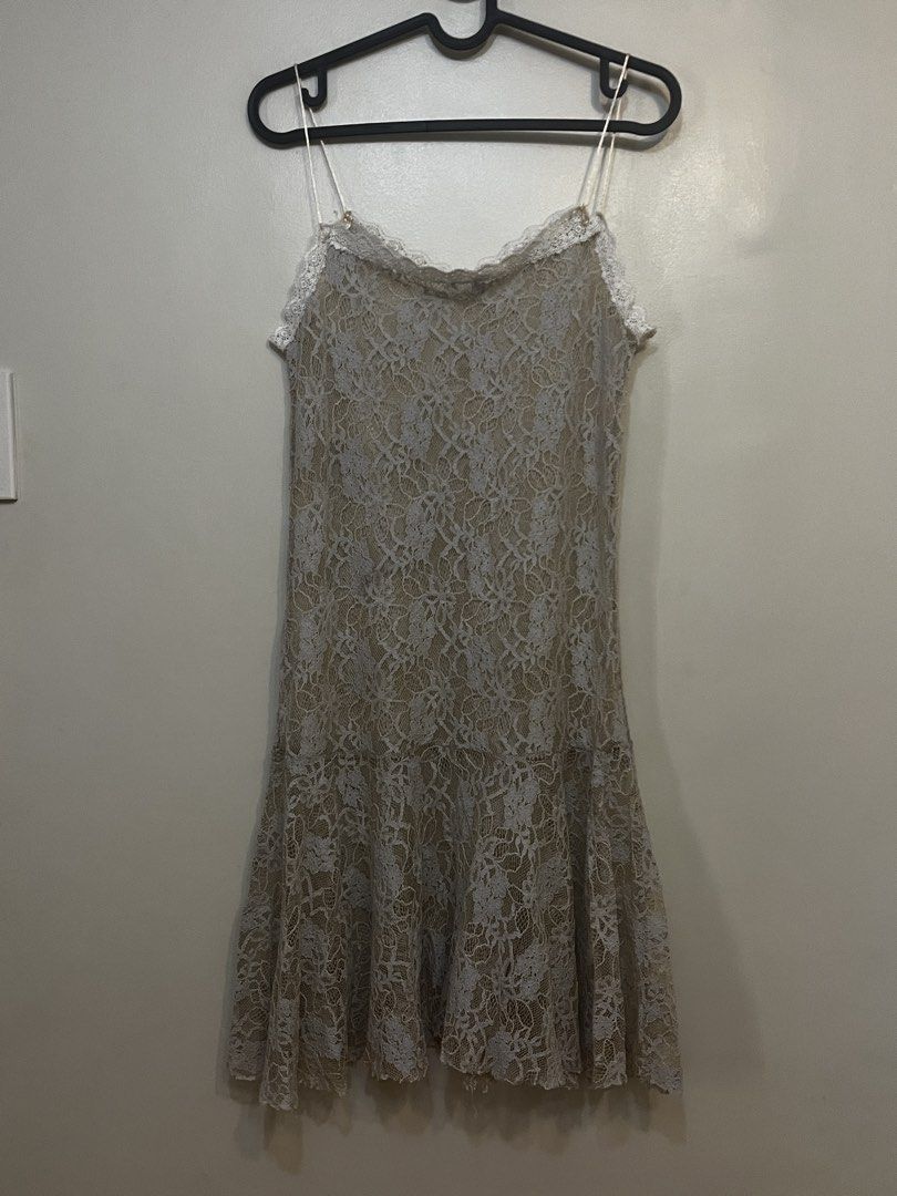 (BUNDLE) Dress (Category: Dresses) located in Quezon City. Submitted by declutteringbyjam (Listing ID 1466980534, Image 2). Description: - preloved -small -bundle for 800 -350 each -additional for sf.