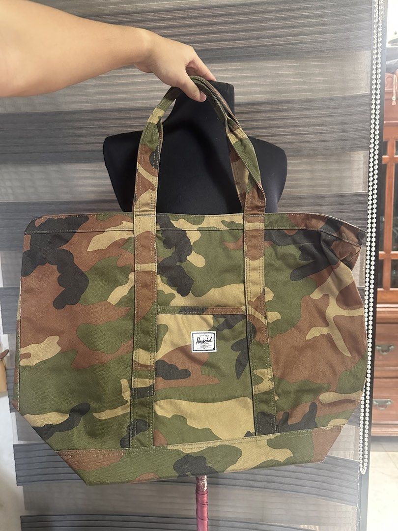 Manhattan Portage Red Messenger Bag (Category: Backpacks) located in Quezon City. Submitted by astroboiixx (Listing ID 1467090304, Image 3). Description: FRESH SET OF BAGS FOR SALE❗️❗️❗️ Just updated our collection with a wide selection of styles! ✨ Sling Bags ✨ Messenger Bags ✨ Canvas ✨ Leather ✨ Travel Bags Send a Message if anything catches your eye! All items are ready to ship..
