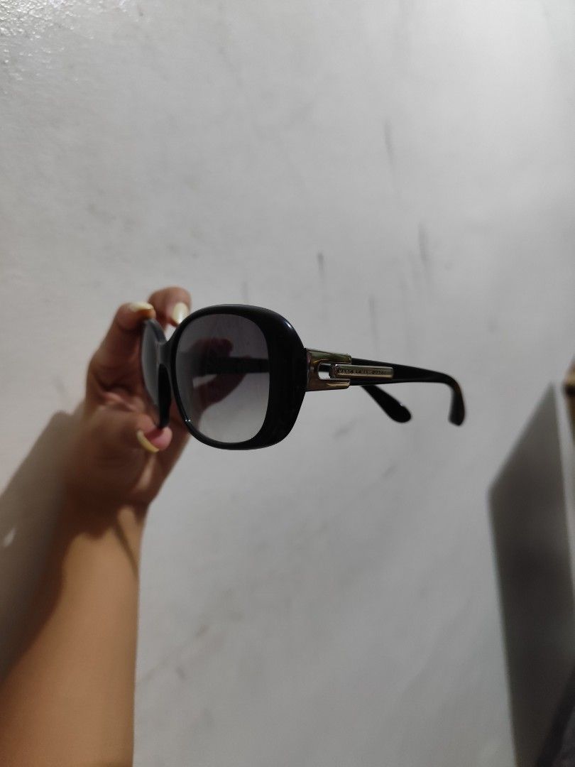 Marc by Marc Jacobs Black Sunglasses with Case (Category: Sunglasses & Eyewear) located in Cavite. Submitted by zenshub (Listing ID 1467083810, Image 3). Description: Di masyado nagamit ng parents, natambak na po. Bought in Dubai..