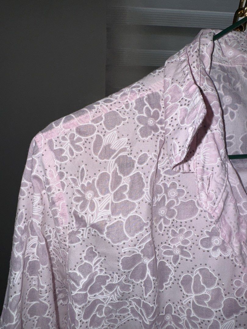 Marks & Spencer Pink Floral Button-Down Blouse UK 16 (Category: Blouses) located in La Trinidad. Submitted by prelovedandfindsbyji (Listing ID 1466981967, Image 3). Description: - Brand: Marks & Spencer - Color: Pale pink with white floral print and tiny metallic silver dots - Size: UK 16 (Made in Malaysia) - Style: Button-down, classic collar, 3/4 sleeves - Material: Lightweight and breathable.