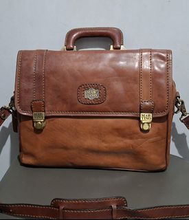 (Category: ) located in . Submitted by moonthrifting (Listing ID 1466971207, Image 1). Description: .