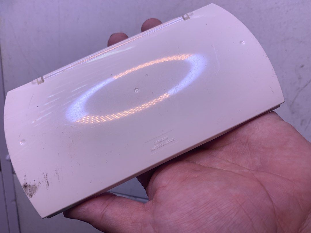 Medicine Pill Portable Case (Category: Medical Supplies & Tools) located in Carmona. Submitted by bihira (Listing ID 1467043952, Image 3). Description: Medicine Pill Portable Case - WYSIWYG - As is - No Cracks / some scratches at the back - Clean Interior.
