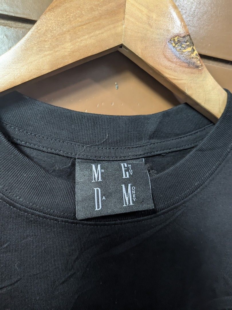 MEDM (Category: Activewear) located in Labo. Submitted by ronelryan (Listing ID 1467101669, Image 3). Description: Medium on tag 21 x 26.5.