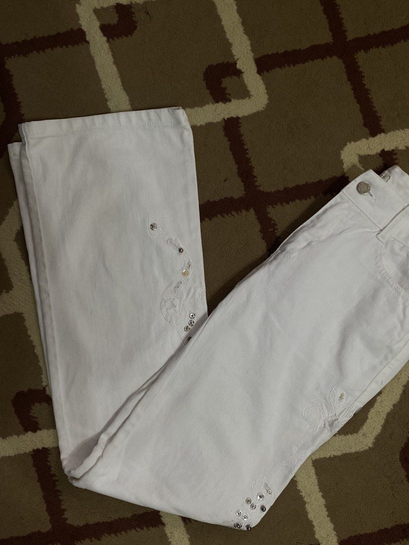 MICHAA White Beaded Flared Y2k Jeans (Category: Jeans) located in Dinalupihan. Submitted by chwy_mad (Listing ID 1467076937, Image 2). Description: - waist: 26 cm - length: 40 inches - nice condition! dm to mine! .