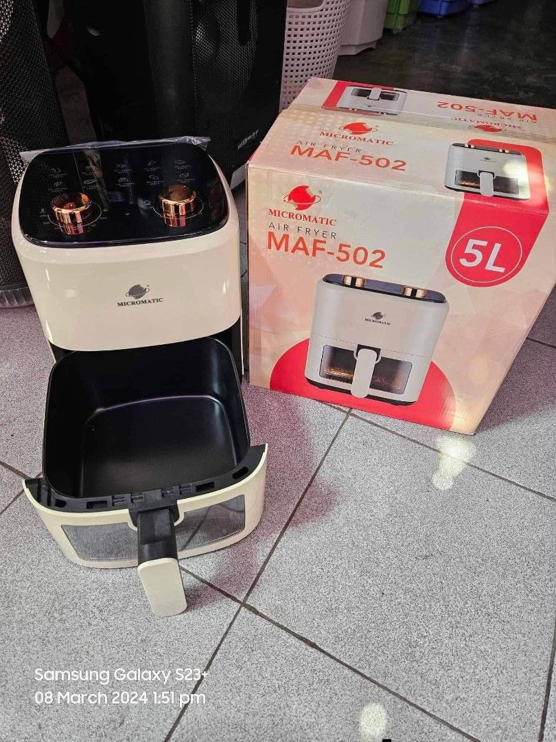 Micromatic Air fryer 5L (Category: Looking For) located in Manila. Submitted by marilynabo789 (Listing ID 1467017643, Image 1). Description: Isa na Lang natira, BUY na😊.