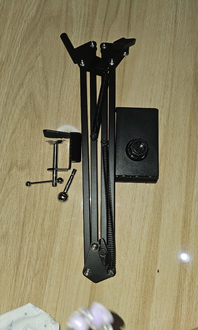 Microphone Stand (Category: Other Accessories) located in Quezon City. Submitted by Ley97 (Listing ID 1467087270, Image 2). Description: .