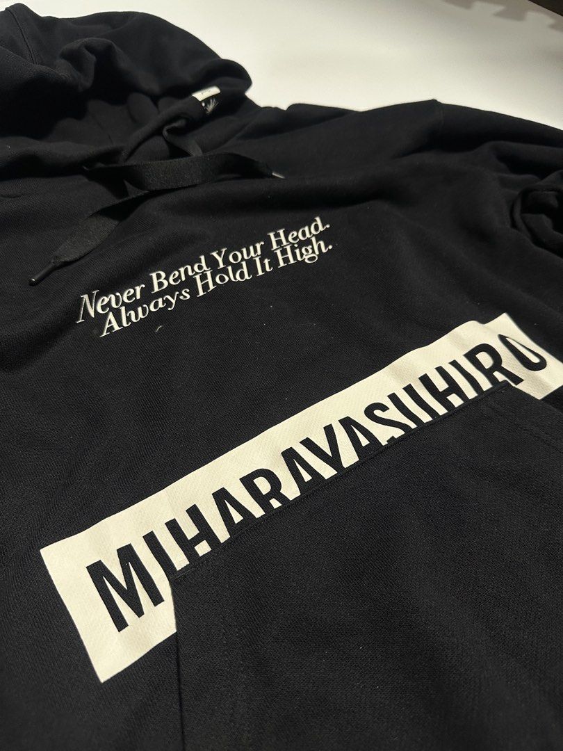 Miharayasuhiro (Category: Coats, Jackets and Outerwear) located in Valenzuela. Submitted by wytepicks (Listing ID 1467086394, Image 3). Description: Miharayasuhiro x GU Size Large Good Condition 980only.