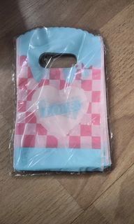 (Category: ) located in . Submitted by closetsale_8 (Listing ID 1467057069, Image 1). Description: .