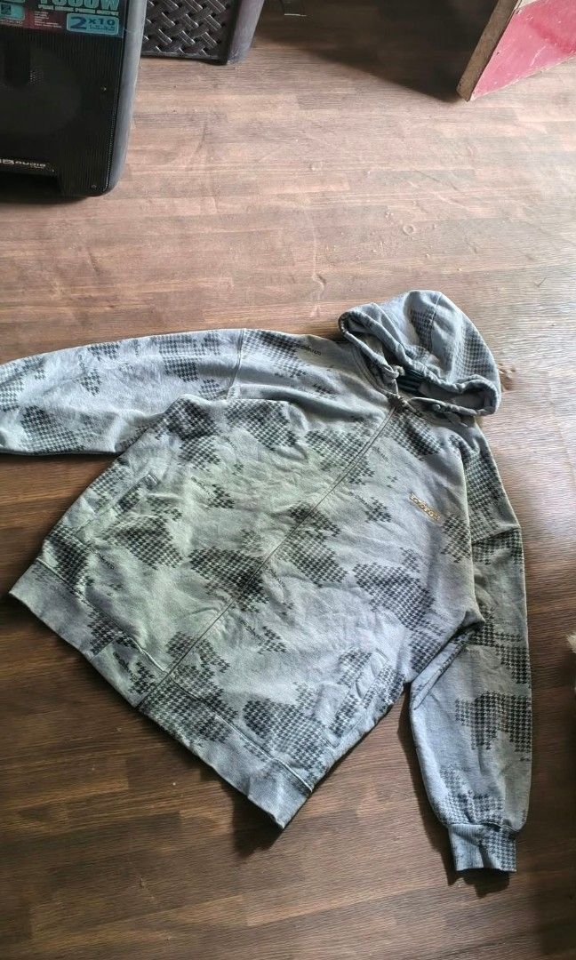 MIX ITEMS (Category: Shorts) located in Manila. Submitted by thriftko_21 (Listing ID 1467086633, Image 3). Description: 100-280.