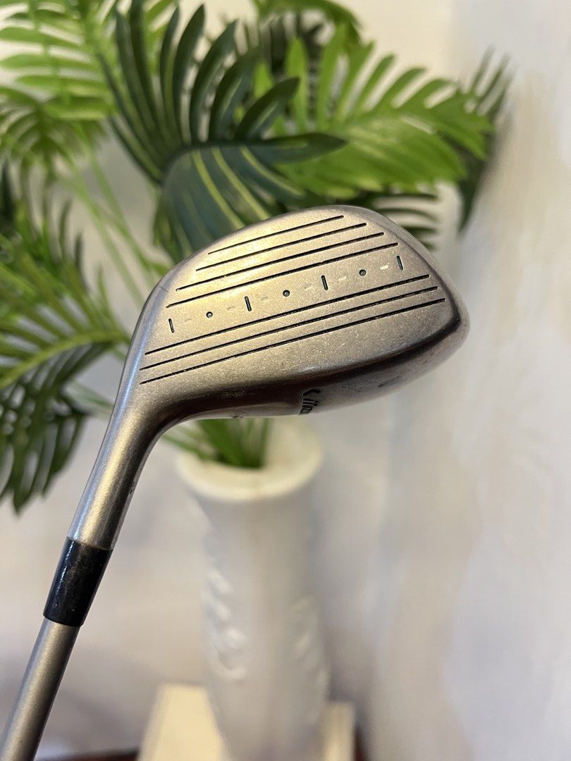 Mizuno Silver Cup 1 Midsize Driver Golf Club (Category: Golf) located in Manila. Submitted by livefish.26c802 (Listing ID 1467044154, Image 2). Description: - Brand/Model: Mizuno Silver Cup 1 Midsize Driver - Shaft: Mizuno High Performance Graphite shaft - Grip: Standard Mizuno grip installed - Loft: Standard 1 wood loft - Condition: Shows cosmetic wear on the sole and face from regular play, but performs solidly - Status: Ready for the course, g