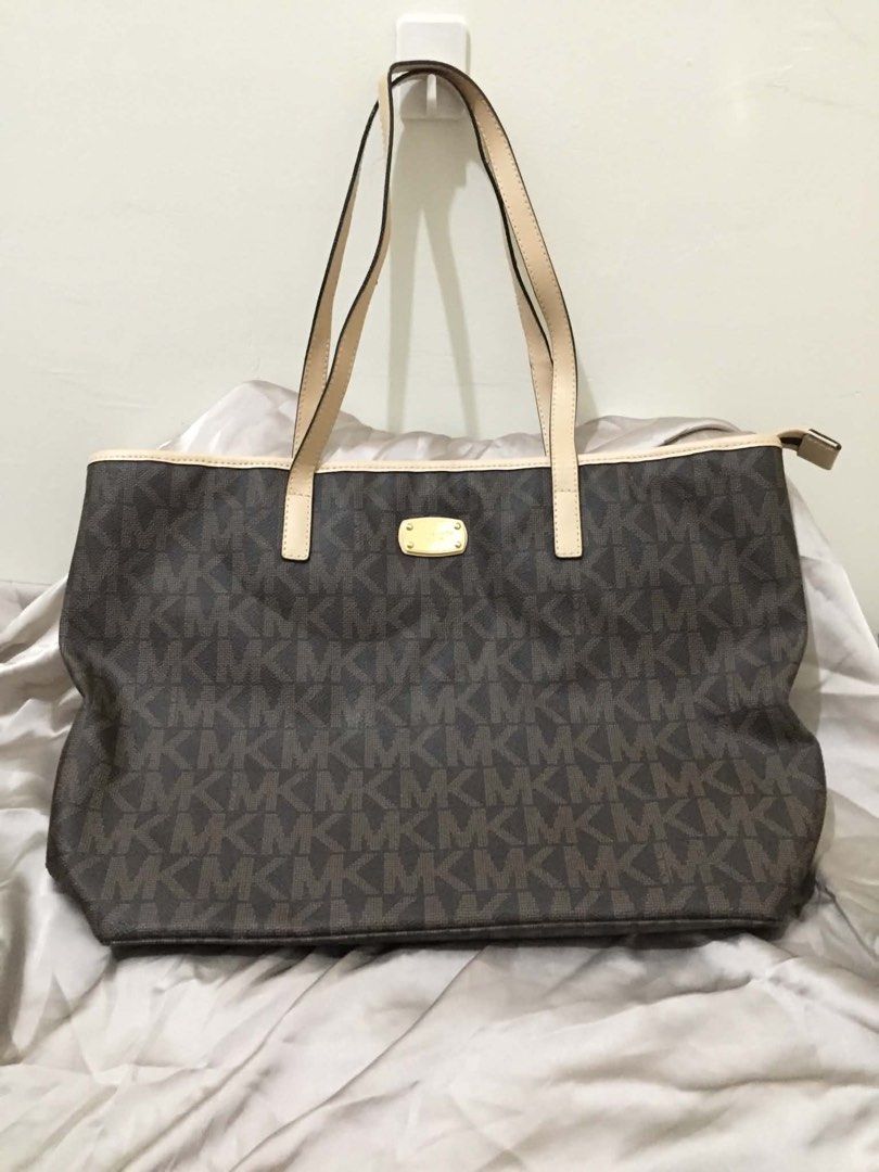 MK monogram print tote bag (Category: Tote Bags) located in Manila. Submitted by urbanlovemanila (Listing ID 1467065618, Image 1). Description: Size: Large Color: Brown * Can fit ipad RFS: Decluttering.