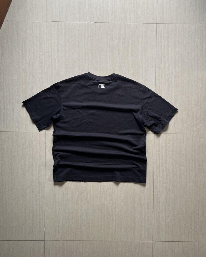 MLB (Category: Tshirts & Polo Shirts ) located in Manila. Submitted by corewear.ph (Listing ID 1467149594, Image 3). Description: 🔻DETAILS🔻 MLB S (on tag) L: 26” | W: 22” Color rate: 10/10 Condition: 10/10 Issue/s: none .