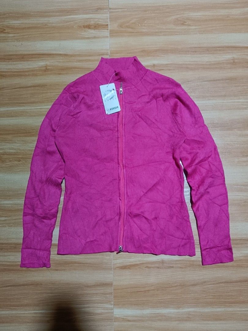 morgan de toi (Category: Coats, Jackets and Outerwear) located in Manila. Submitted by jheizkiehi39708 (Listing ID 1467137440, Image 1). Description: Brand-new size smalll to meduim no issue.