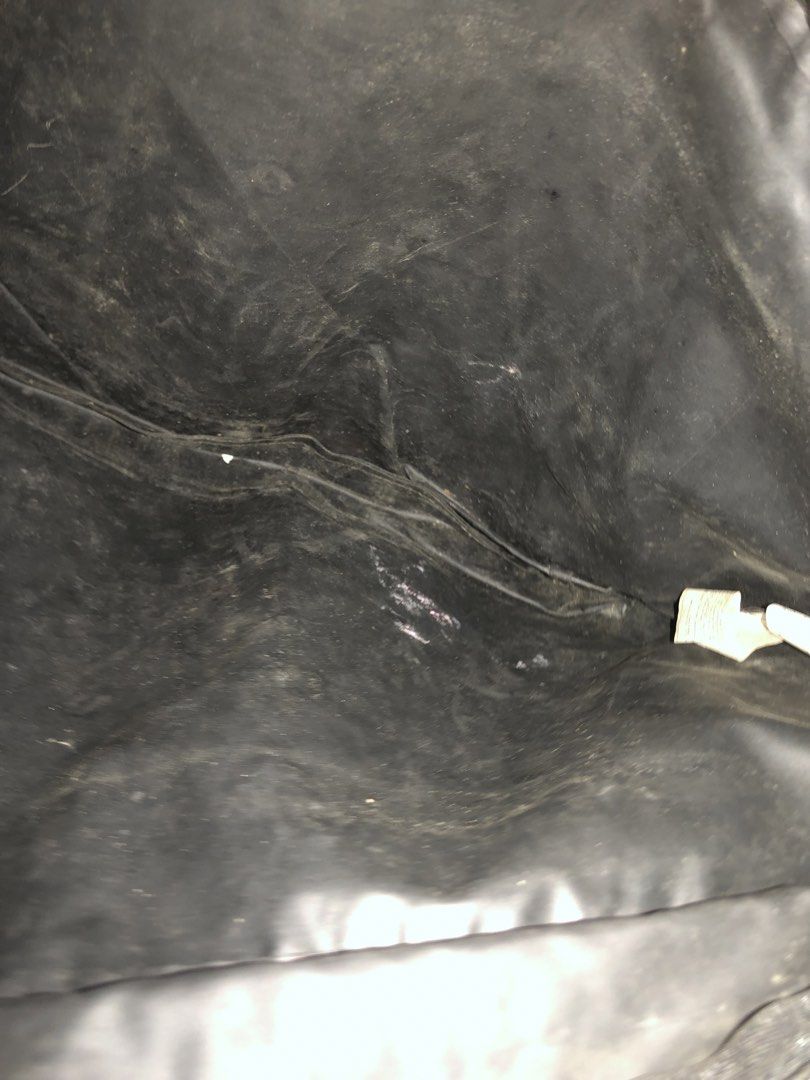 Mossy oak sling in good condition (Category: Sling Bags) located in Cagayan de Oro. Submitted by kennymiiiiii (Listing ID 1467098395, Image 3). Description: Issue posted And no sling inside in perfect condition Feel free to drop some offer.