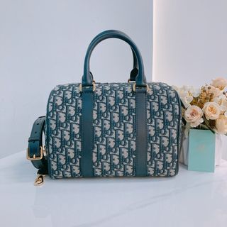 （分類：）位於 。 由 heartofluxe 提交（商品編號 1466186963，圖片 1）。簡介： 。