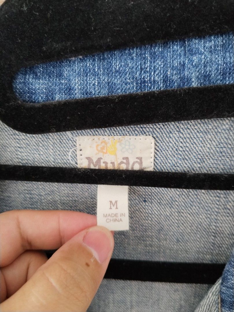 Mudd denim jacket (Category: Coats, Jackets and Outerwear) located in Lipa City. Submitted by abubotcorner (Listing ID 1467027816, Image 3). Description: .