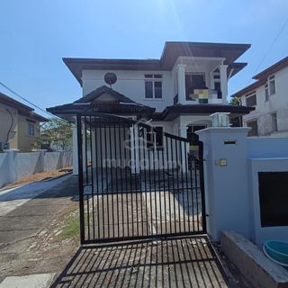 (Category: ) located in . Submitted by chloekok (Listing ID 1454934151, Image 1). Description: .
