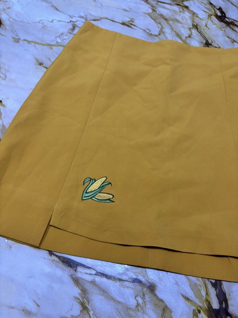 Mustard skirt (Category: Skirts) located in Burgos, Ilocos Norte. Submitted by carou11406 (Listing ID 1467071792, Image 2). Description: Size 27-29 via tape measure .