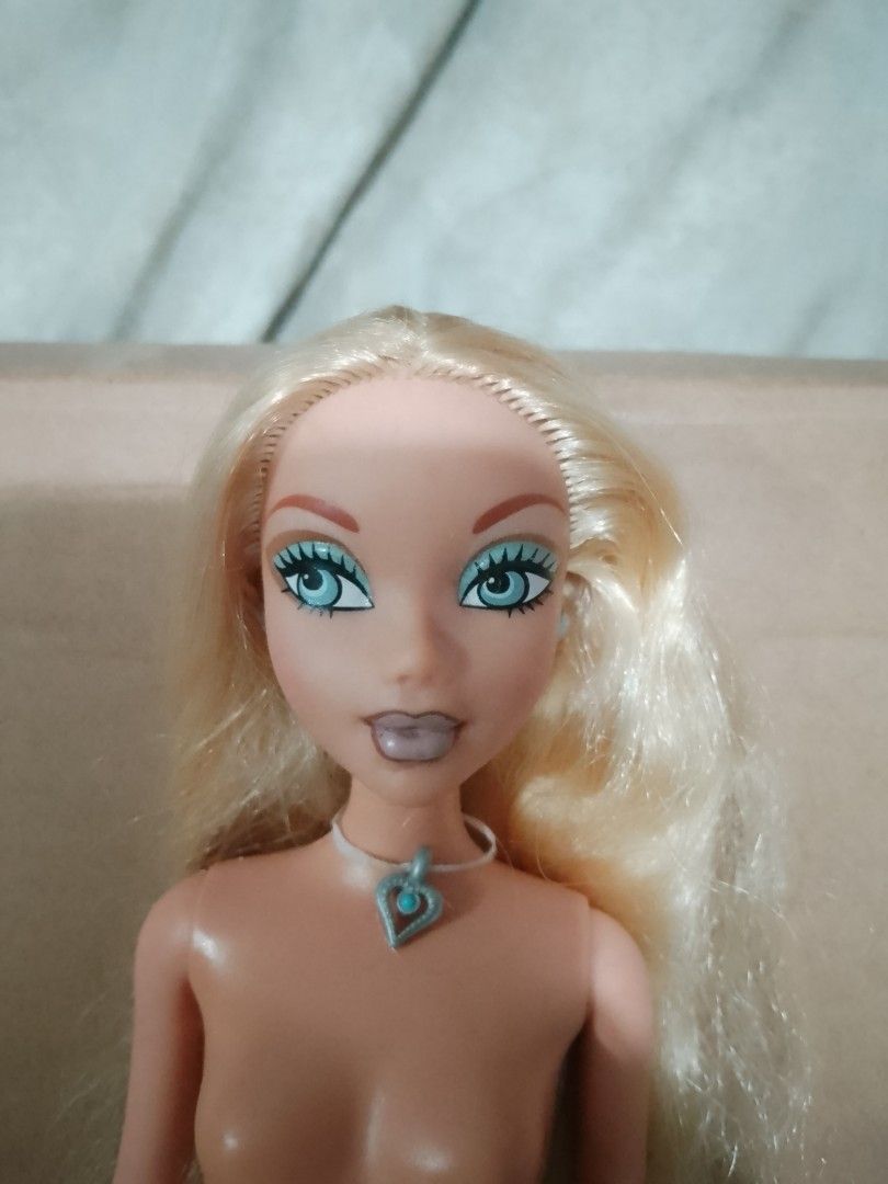 MyScene Barbie Doll (Category: Figurines & Statues) located in Davao. Submitted by sassykumi (Listing ID 1467032233, Image 1). Description: Includes her original earrings and necklace, only needs a hair spa..