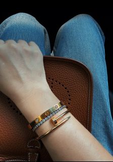 (Category: ) located in . Submitted by japanandsingaporeluxepreloved (Listing ID 1467041834, Image 1). Description: .