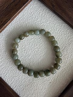 (Category: ) located in . Submitted by loveforgems.sg (Listing ID 1467012916, Image 1). Description: .