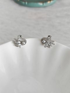 (Category: ) located in . Submitted by PearlBazaar (Listing ID 1467028220, Image 1). Description: .