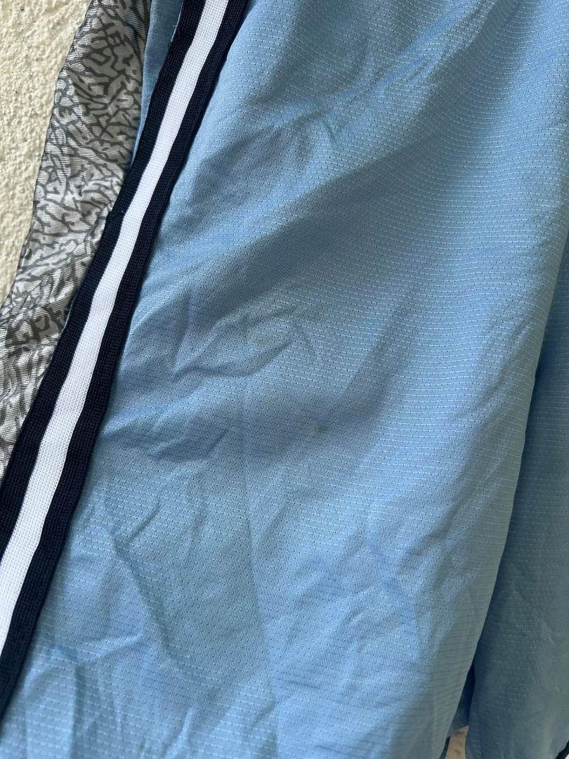 NBA CEMENT SHORT (Category: Shorts) located in Caloocan City. Submitted by j3ngsanity (Listing ID 1467081204, Image 3). Description: DIMES : 31 to 34 x 18 x 11.5 ISSUE : STAINS NEED WASH.