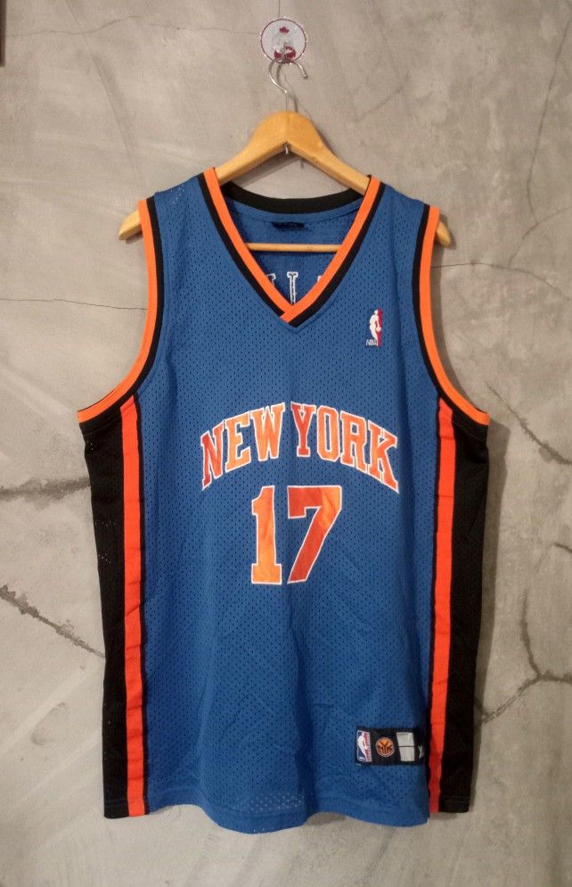 NBA JERSEY NEW YORK KNICKS (Category: Activewear) located in Manila. Submitted by boldfalcon.38de78 (Listing ID 1466997219, Image 1). Description: NBA JERSEY JEREMY LIN #17 EXCELLENT CONDITION SIZE XXL W -23.5 ' L - 30 9.9/10 COLOR RATE DAVAO CITY GCASH PAYMENT J&T COURIER PHP 550 + SF DM 💌.