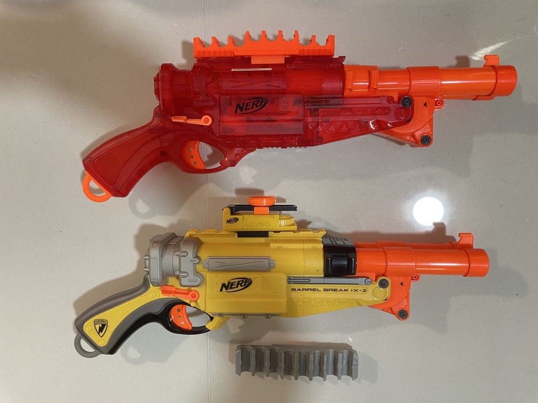 Nerf bundle (Category: Action & Battle Toys) located in Singapore. Submitted by soulofvintage (Listing ID 1467074964, Image 3). Description: Selling as it is.