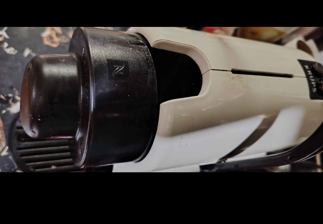 Nespresso (Krupps) (Category: Coffee & Tea Tableware) located in Los Banos. Submitted by thrifters_shop (Listing ID 1466995825, Image 2). Description: Working Well 220v Still in very good condition Pwede sa minimalist or sa small space Magaan so you can also carry it anywhere where electricity is available.
