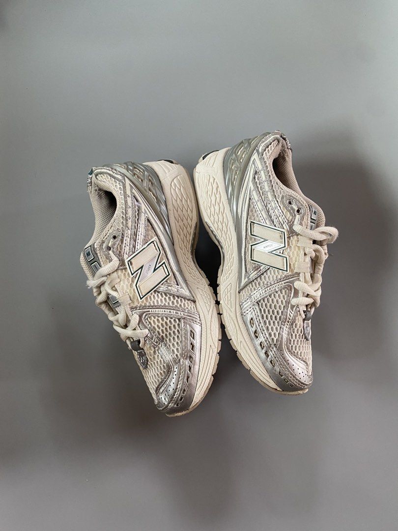 NEW BALANCE 1906 (Category: Shoe inserts) located in Butuan. Submitted by thriftsnyy (Listing ID 1467090861, Image 3). Description: 6 WOMENS EXCELLENT .