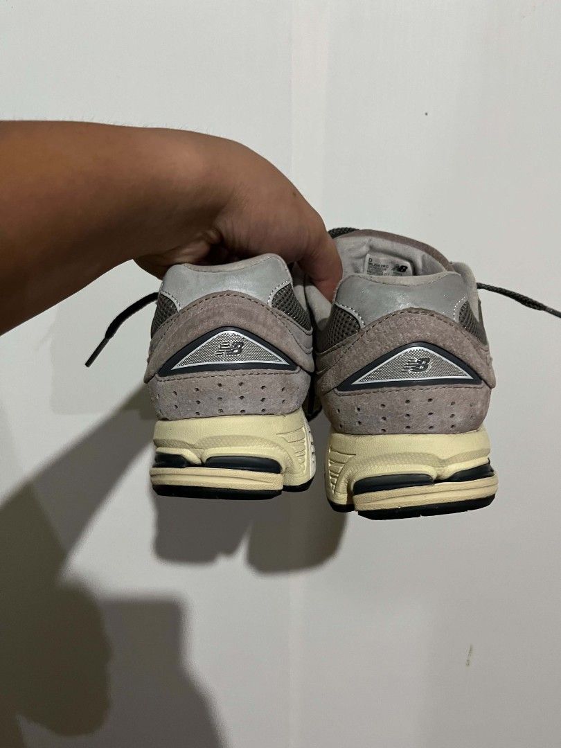 NEW BALANCE 2002R (Category: Sneakers) located in Jasaan. Submitted by digginggarments (Listing ID 1466982180, Image 2). Description: excellent condition no issue size 40 euro 1k+SF LOC: MINDANAO. MISAMIS ORIENTAL.