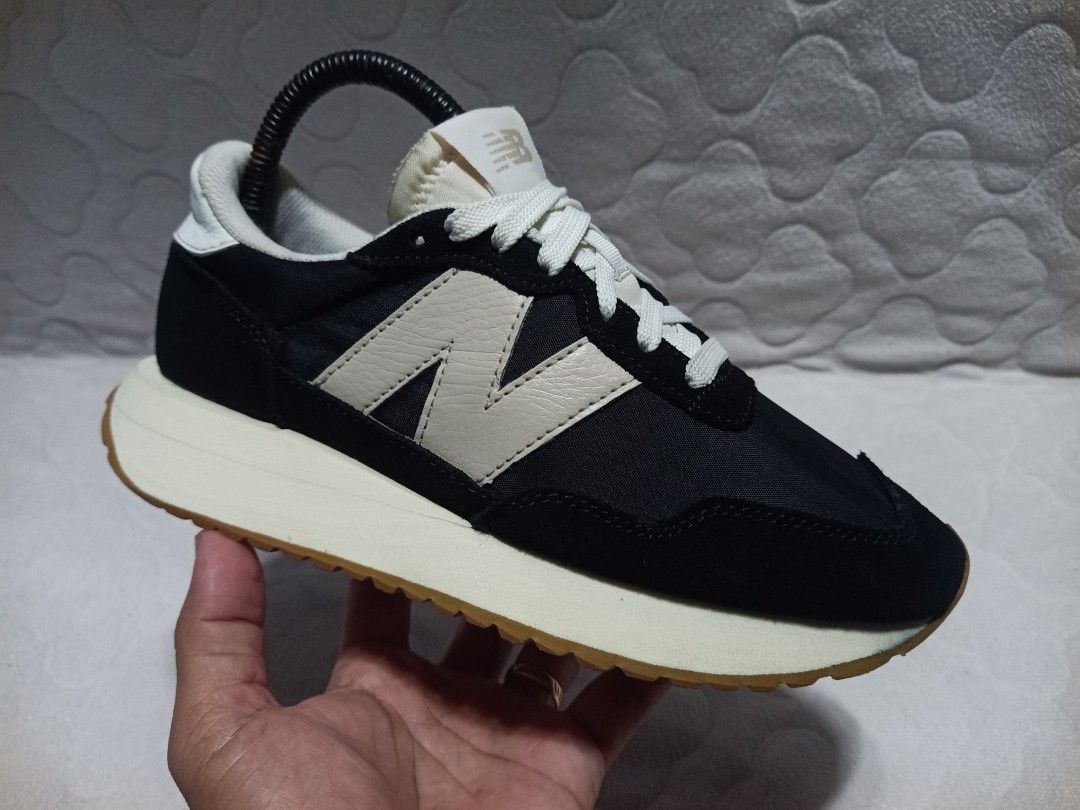 NEW BALANCE 237 (Category: Sneakers) located in Mandaue City. Submitted by ungria_urban_treasures (Listing ID 1467009441, Image 1). Description: ORIGINAL 💯 SECONDHAND SHOES 👟 CLICK THE PICTURE FOR DETAILS CAN SHIP NATIONWIDE PAYMENT FIRST KUNG SHIPPING PARA PANATAG KAYU PWEDE VIDEO CALL OR VOUCH NYU PO AKU 📌 PERO PWEDE COD KUNG CEBU AREA MESSAGE ME FOR MORE DETAILS 😊🙏.