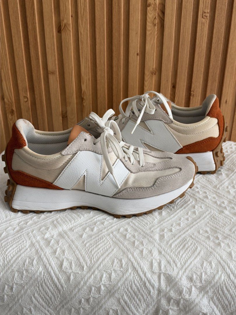 New Balance 327 Sea Salt Rust Oxide (Category: Sneakers) located in Binan City. Submitted by trishysabie (Listing ID 1466974731, Image 3). Description: Selling my New Balance 327 Sea Salt Rust Oxide Legit and Orig Bought from USA website for 6,500 pesos, no box anymore Used but not abused Size 8 Womens RFS: Decluttering Location: Laguna Bel-air 3 Biñan Laguna .