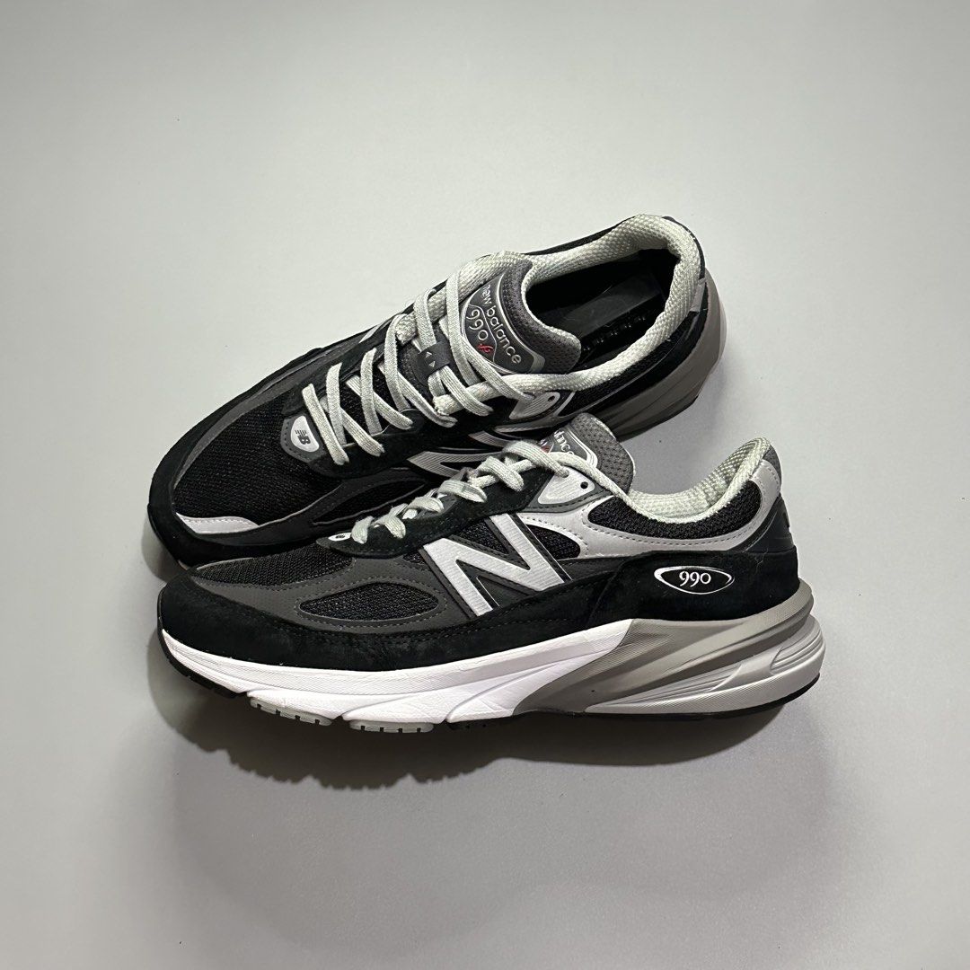 NEW BALANCE 990v6 (Category: Sneakers) located in Baguio. Submitted by macshop_items (Listing ID 1467129404, Image 1). Description: NEW BALANCE 990v6 - Size 10us(28cm) - Excellent condition - Signs of usage ₱ 3,880 + sf .