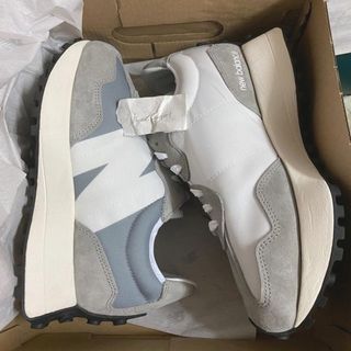 （分類：）位於 。 由 emelinepouros 提交（商品編號 1467039994，圖片 1）。簡介： 。
