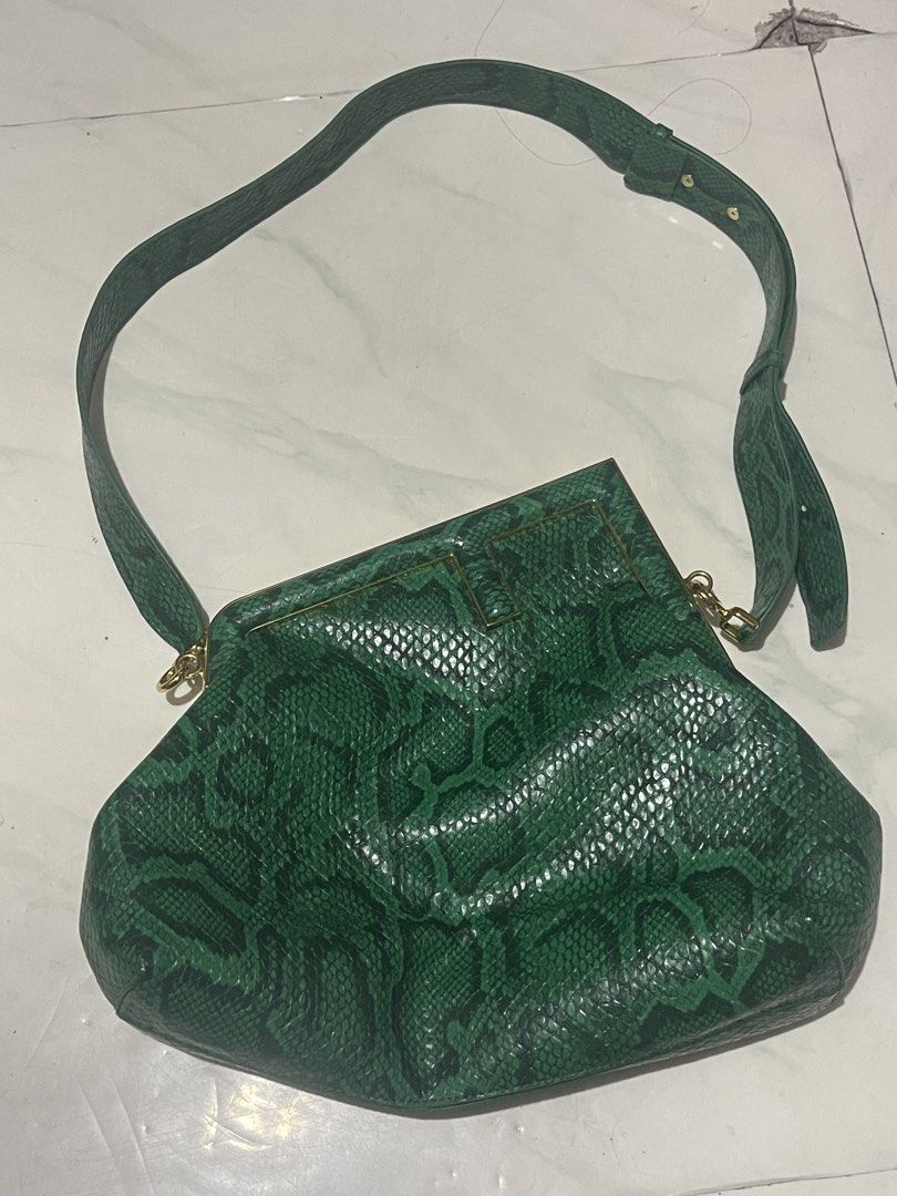 NGA- Fendi Phyton Purse (Category: Clutches) located in Manila. Submitted by pray.loved.life (Listing ID 1466992583, Image 2). Description: .