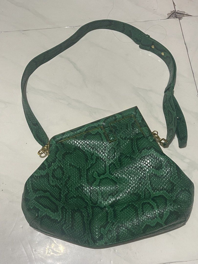 NGA- Fendi Phyton Purse (Category: Clutches) located in Manila. Submitted by pray.loved.life (Listing ID 1466992583, Image 1). Description: .