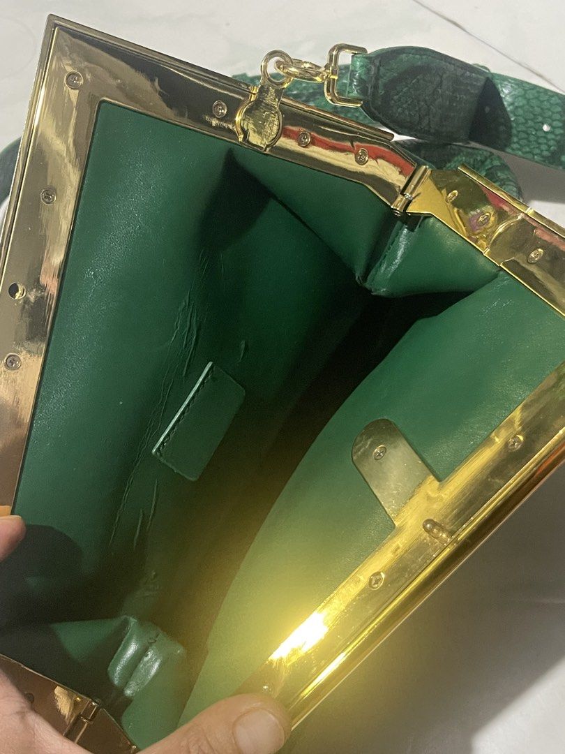 NGA- Fendi Phyton Purse (Category: Clutches) located in Manila. Submitted by pray.loved.life (Listing ID 1466992583, Image 3). Description: .
