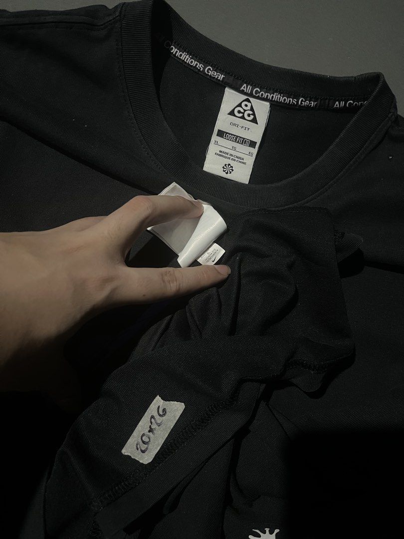NIKE ACG (Category: Activewear) located in Iloilo. Submitted by zenshark_3970a7 (Listing ID 1467162883, Image 3). Description: SIZE MEDIUM TO SEMI LARGE.