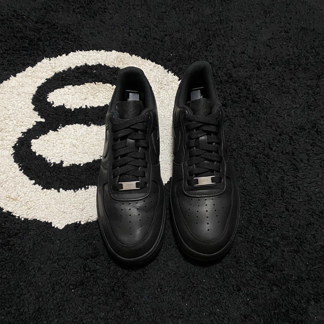 Nike AF1 (Category: Sneakers) located in Danao, Cebu. Submitted by sneaks_cebu (Listing ID 1467154308, Image 2). Description: Nike Airforce 1 Tri Black Size 8us 26cm -minor drags Php 1,850.