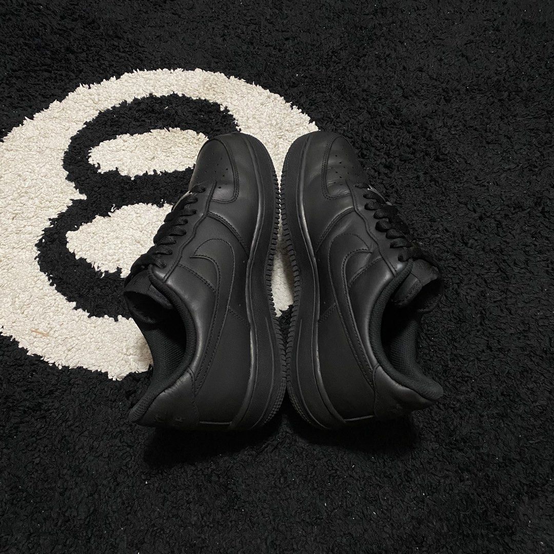 Nike AF1 (Category: Sneakers) located in Danao, Cebu. Submitted by sneaks_cebu (Listing ID 1467154308, Image 3). Description: Nike Airforce 1 Tri Black Size 8us 26cm -minor drags Php 1,850.
