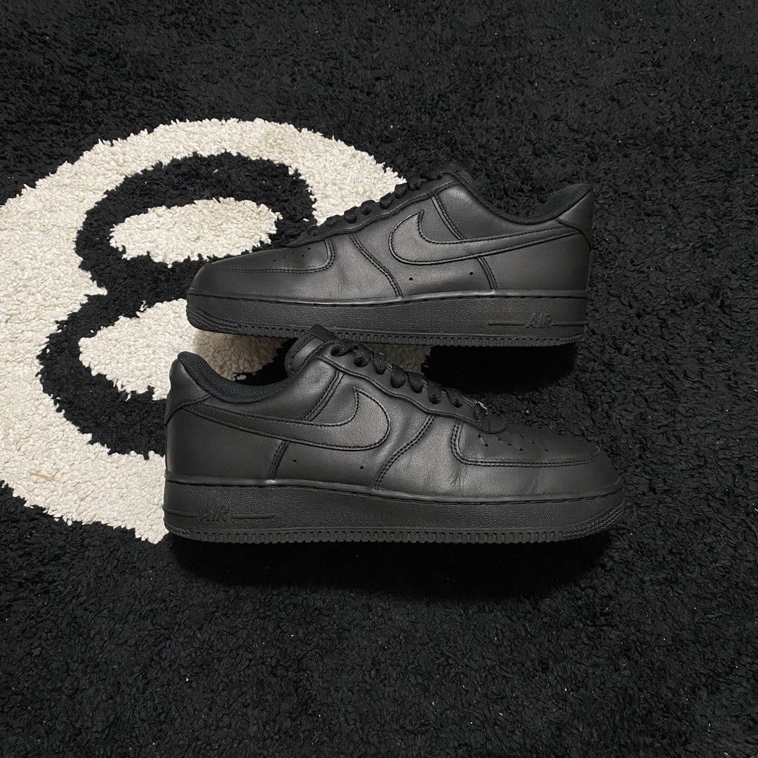 Nike AF1 (Category: Sneakers) located in Danao, Cebu. Submitted by sneaks_cebu (Listing ID 1467154308, Image 1). Description: Nike Airforce 1 Tri Black Size 8us 26cm -minor drags Php 1,850.
