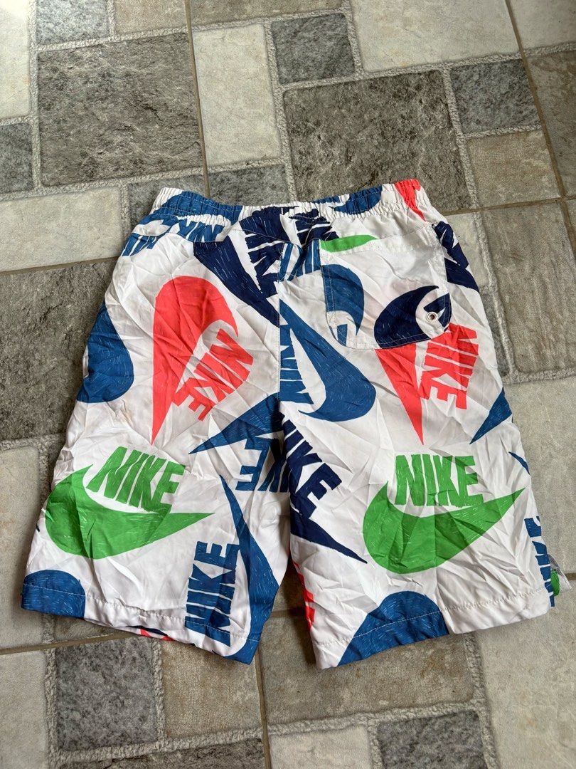 Nike Aop Woven Short (Category: Shorts) located in Manila. Submitted by nofits.garments (Listing ID 1467100580, Image 3). Description: Nike Aop Woven Short Large youth Waist 28-34 Length 18 As new.