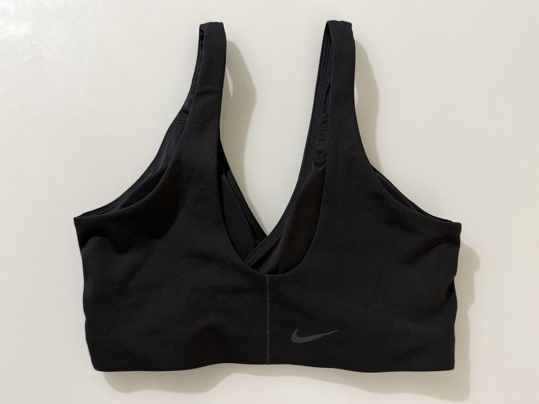 Nike Black Sports Bra (Category: Activewear) located in Quezon City. Submitted by ccloset.cleanup (Listing ID 1467146233, Image 2). Description: 12 inches width 12.5 inches length 100% AUTHENTIC 💛 Brand New with no Tag ❌ I WILL NOT REPLY TO LOW BALLERS 📣NO WHEN WORN PHOTOS, since flat-lay measurements are provided 🛵Mode of Delivery: Only Lalamove, Grab, or Angkas *Booking & Shipping fees, booked and shouldered by the Buyer* 💰Mode of Payment: 