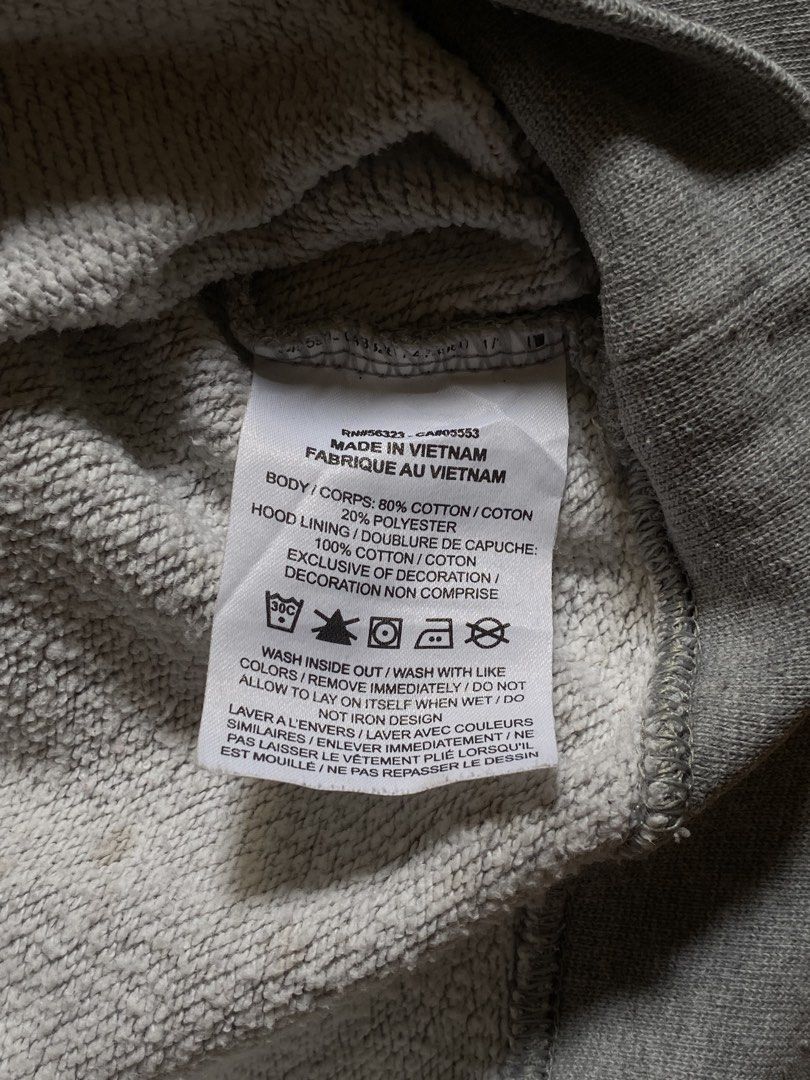 Nike Gray Croptop Hoodie Jacket (Category: Coats, Jackets and Outerwear) located in Quezon City. Submitted by dcbys (Listing ID 1467152033, Image 3). Description: like new no issues med on tag fit large .