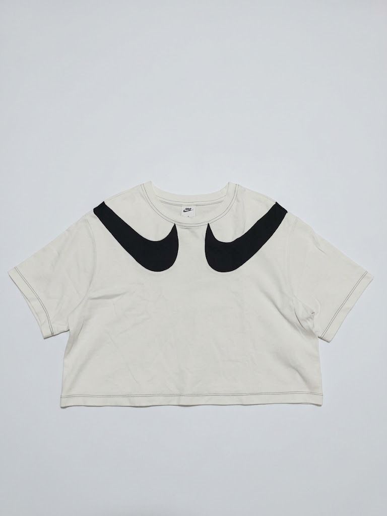 Nike Double Swoosh Cropped Tee Off-White (Category: Shirts) located in Caloocan City. Submitted by silverdragon_aaed38 (Listing ID 1467056096, Image 1). Description: NIKE DOUBLE SHOOSH CROP TOP - Size: Medium - Dimes: W 21.5 L 19.5 - Color rate: 10 - No issue - Need wash only 400 +sf.