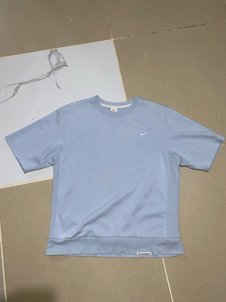 NIKE DRIFIT T SHIRT (Category: Tshirts & Polo Shirts ) located in Quezon. Submitted by ejay.thrift.clothes (Listing ID 1467164399, Image 1). Description: .